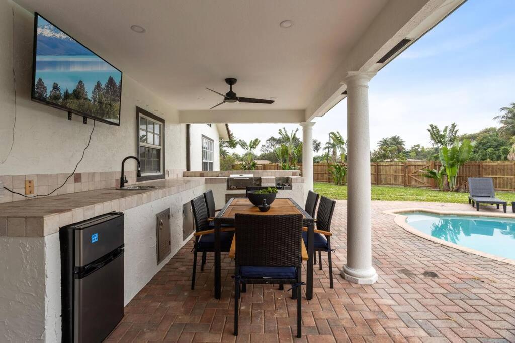 Escondida Drive - Minimum 3 Night Stay West Palm Beach Buitenkant foto